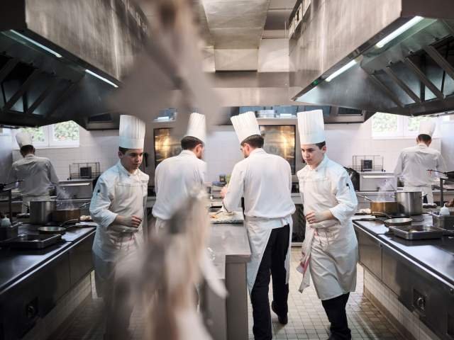 La Pyramide Vienne · Hôtel Restaurant en Isère (38)