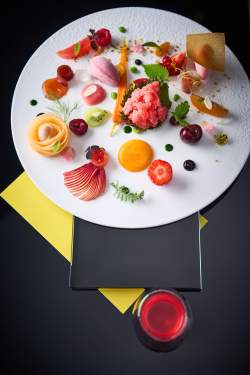 dessert la Pyramide deux étoiles Michelin