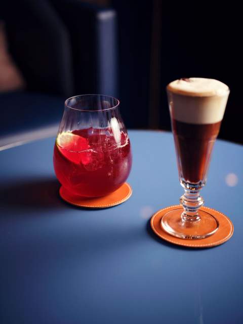 bar